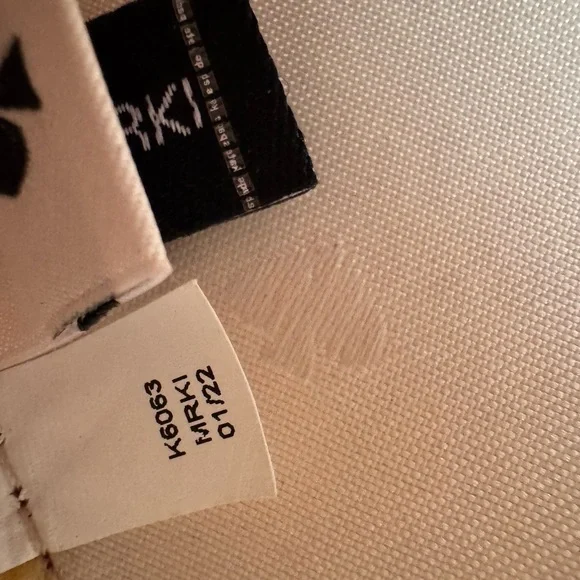 kate spade red heart mini crossbody bag - Picture 12 of 17